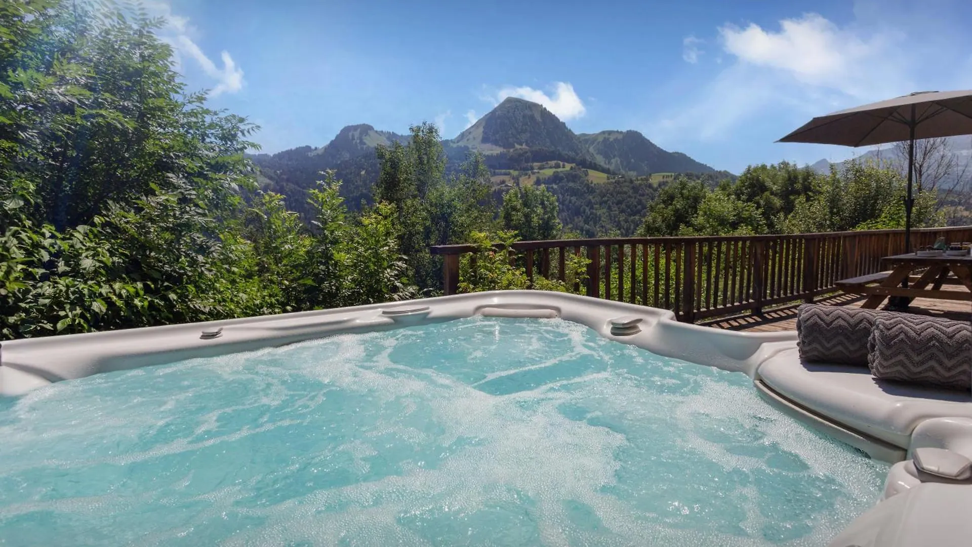 Chalet Morclan - Ovo Network Manigod